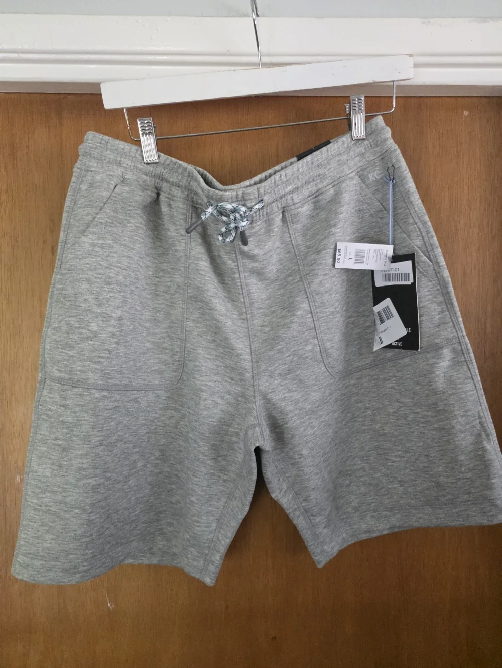 Men's Kenneth Cole Shorts Large  Tech Jogger Scuba Shorts Gray